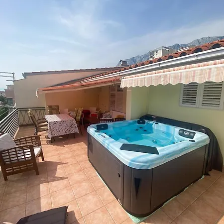 公寓 With Parking Space - 18898 马卡尔斯卡