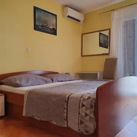 Apartmán With Parking Space - 18898 *