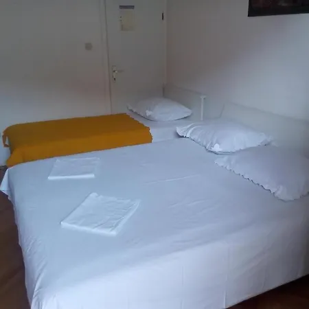 With Parking Space - 18898 Apartmán