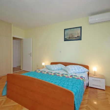 With Parking Space - 18898 Apartmán Makarská