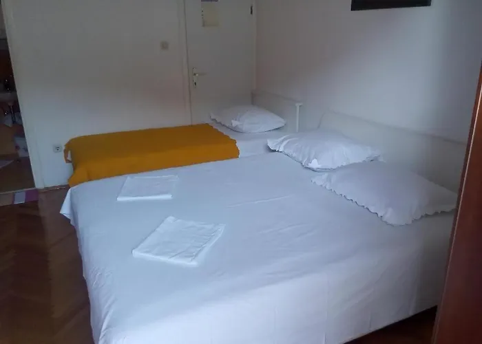 With Parking Space - 18898 Apartment