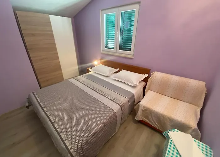 With Parking Space - 18898 Apartment *