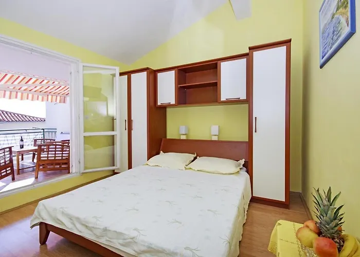 With Parking Space - 18898 Apartment