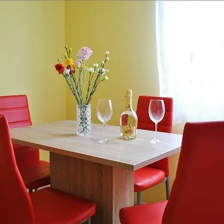 Διαμέρισμα With Parking Space - 18898