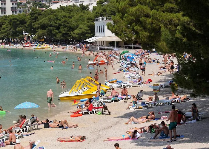 With Parking Space - 18898 Makarská